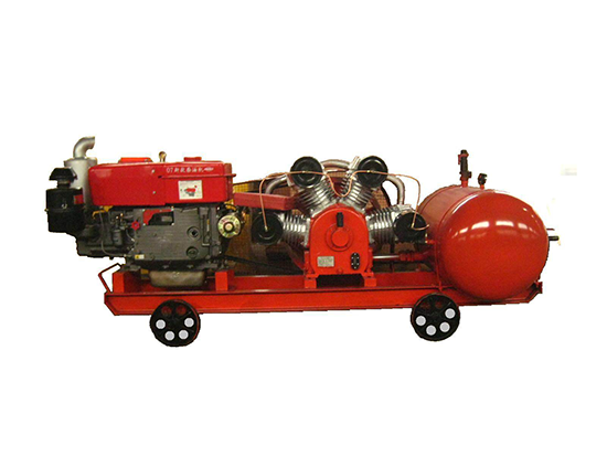 柴(chái)油機驅動活塞(sāi)機